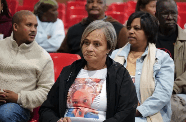 Kelly’s mother, Amanda Smith Daniels.