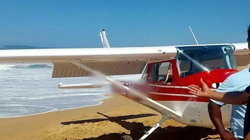 A training flight from Pietermaritzburg to Virginia Airport experienced engine trouble near Virginia Airport and had to make an emergency landing