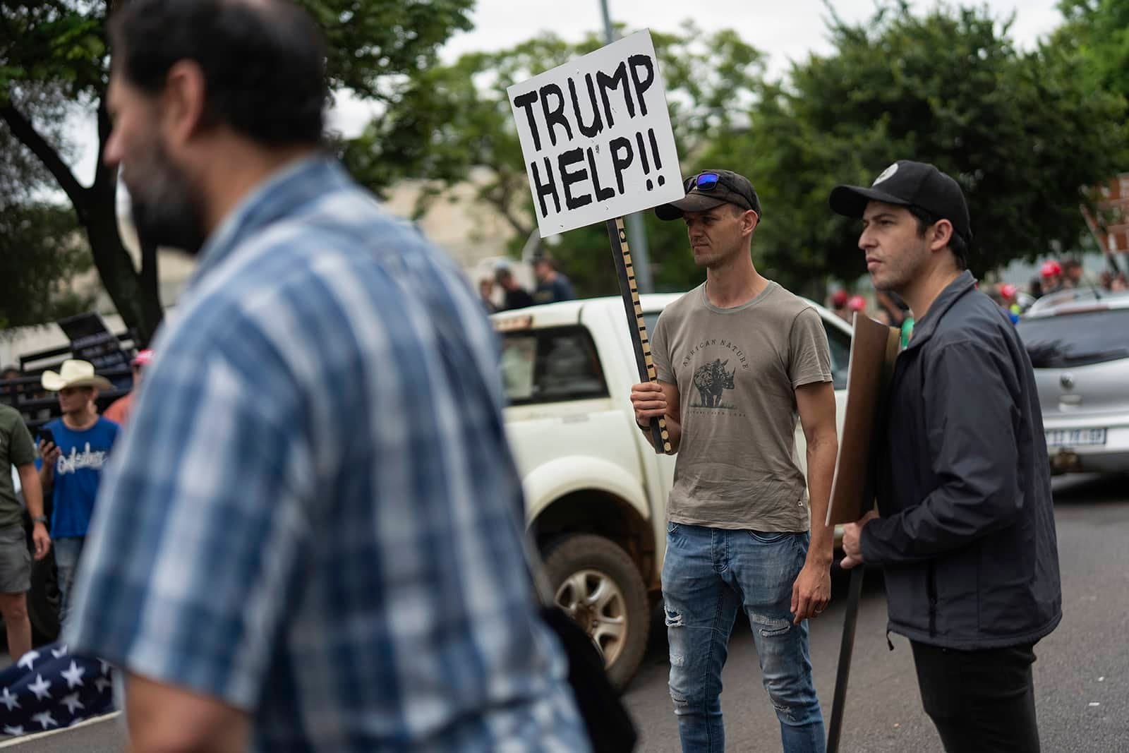 webRNS Trump Afrikaners1