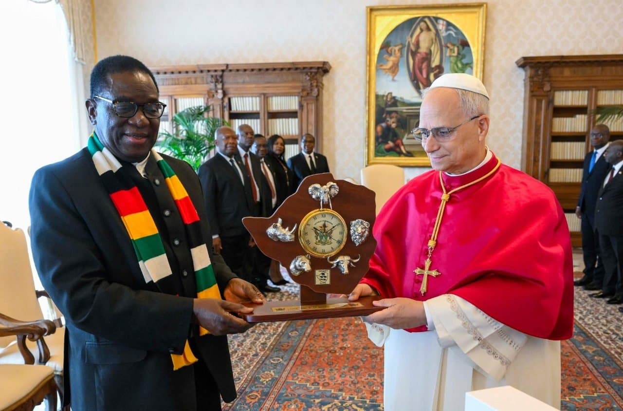 Pope Leo XIV and President Mnangagwa exchange gifts at Vatican Palace