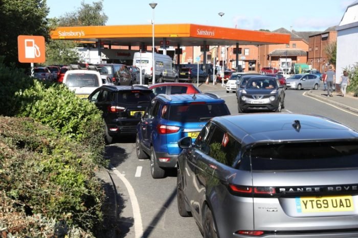 UK fuel long queue | Report Focus News