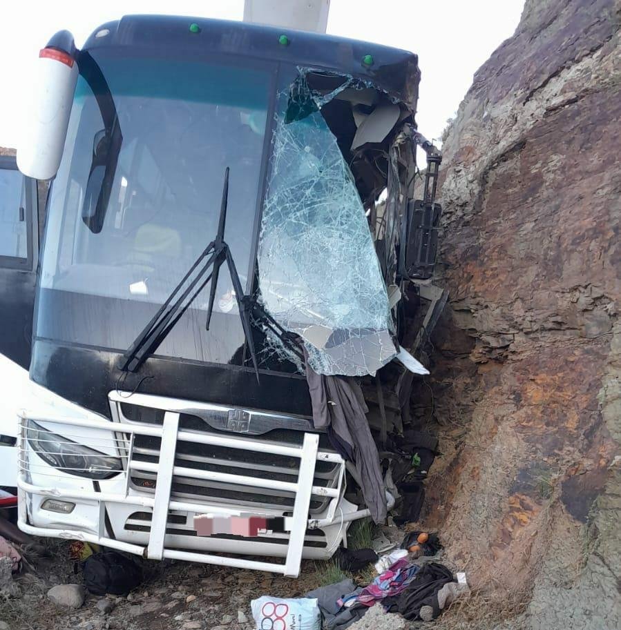 Bus Collision on N1 Highway Claims 13 Zimbabwean Lives | Report Focus News