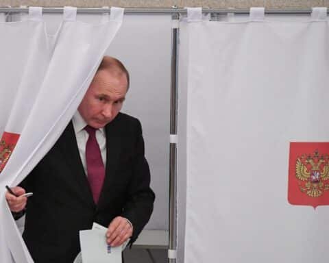vladimir putin polling station