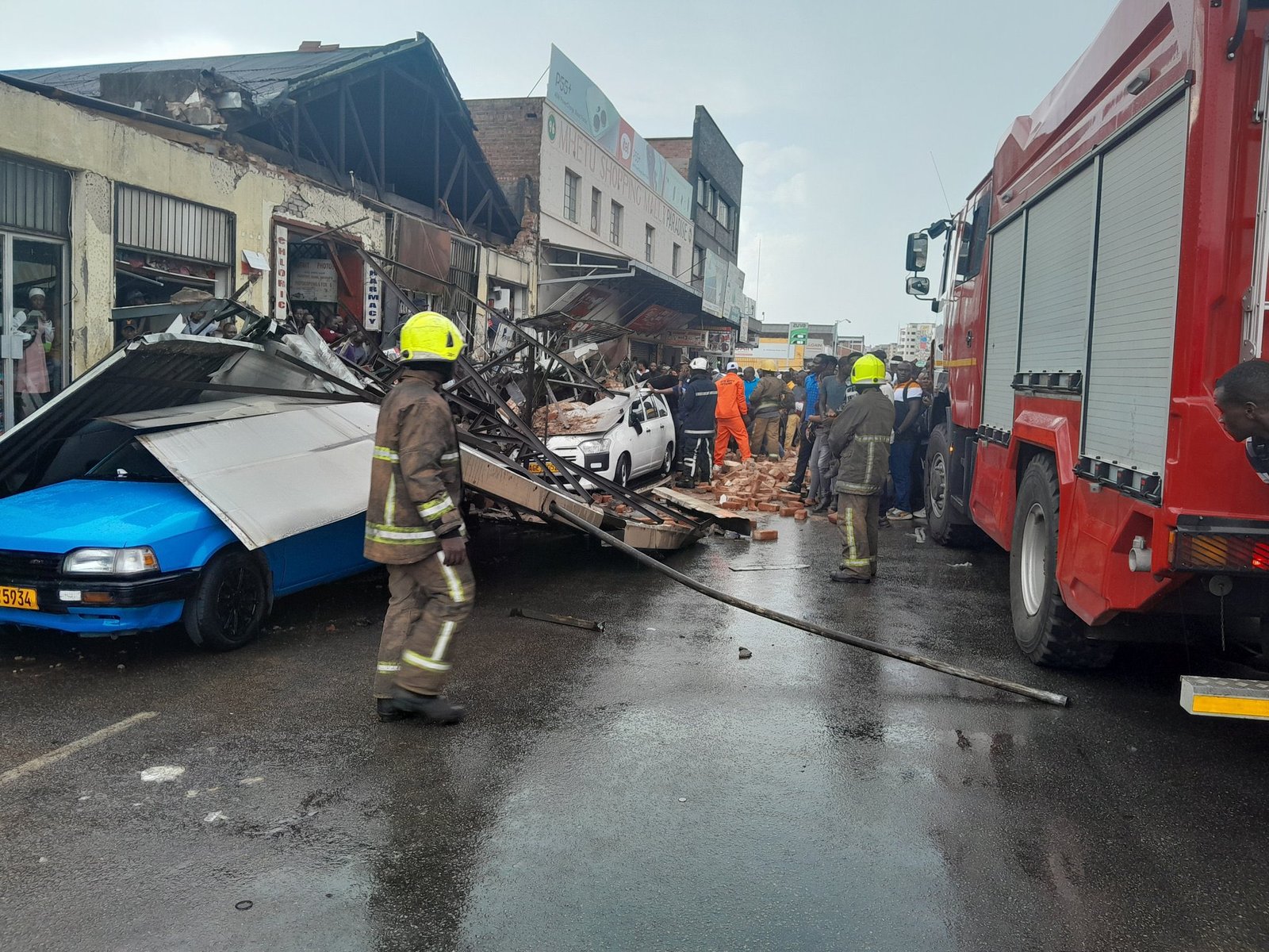 Harare Building Collapse Four Dead in City Centre Tragedy | Report Focus News