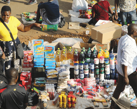 Heads clash over street vendor ban in Harare