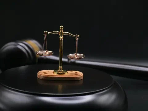 gavel 7499911 1920